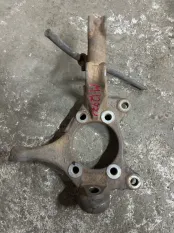 Кулак поворотный левый Toyota Rav 4 (XA30) (2005-2014) 2008 2.2 D 2ADFTV
