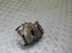 Суппорт передний правый Toyota Rav 4 (XA30) (2005-2014) 2008 2.2 D 2ADFTV