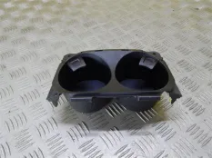 Подстаканник Toyota Rav 4 (XA30) (2005-2014) 2008 5883742010 2.2 D 2ADFTV