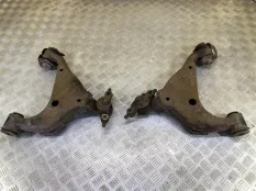 Рычаг передний правый Toyota Hilux (2005-2015) 2008 3.0 D 1KDFTV