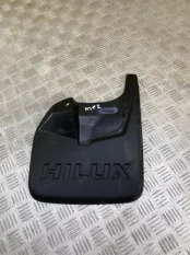 Брызговик передний правый Toyota Hilux (2015-2021) 2021 2.4 D 2GDFTV