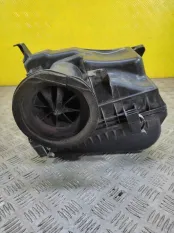 Корпус воздушного фильтра Toyota Hilux (2015-2021) 2015 2.4 D 2GDFTV