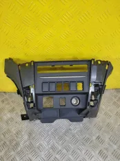 Накладка (кузов внутри) Mitsubishi L200 (2015-2022) 2019 2.4 D 4N15