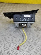 Подушка безопасности пассажирская (в торпедо) Mitsubishi L200 (2006-2015) 2008 2.5 D 4D56