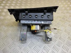 Подушка безопасности пассажирская (в торпедо) Toyota Hilux (2005-2015) 2007 2.5 D 2KDFTV