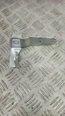 Петля борта Toyota Tundra II (2006-2022) 2008 661200C020