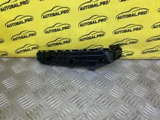 Кронштейн крепления бампера переднего Toyota Land Cruiser Prado 150 (2009-2023) 2009 5211560160, правый