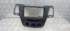 Рамка под магнитолу Toyota Hilux (2005-2015) 2010 2.5 D 2KDFTV
