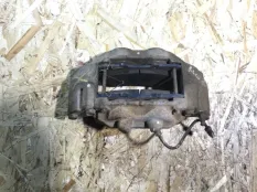 Суппорт передний левый Toyota Hilux (2005-2015) 2012 4775071010 3.0 D 1KDFTV