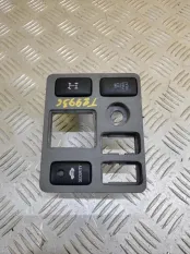 Кнопка Toyota Hilux (2005-2015) 2007 2.5 D 2KDFTV