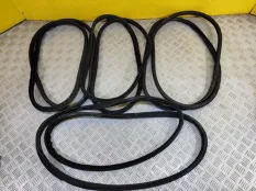 Уплотнитель Infiniti FX 30D (2010-2013) 2011 3.0 D V9X