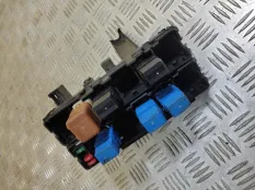 Блок предохранителей Nissan Navara (D40) 2004-2015 2013 ПИКАП 2.5 D YD25DDTI