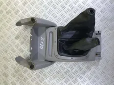 Консоль салона (кулисная часть) Mitsubishi L200 (2006-2015) 2008 2.5 D 4D56