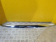 Молдинг капота Toyota Hilux (2015-2021) 2018 757700K310