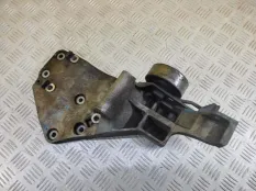 Кронштейн компрессора кондиционера Nissan Navara (D40) 2004-2015 2007 2.5 D YD25DDTI