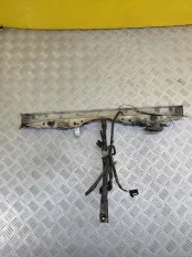 Планка под капот Toyota Hilux (2005-2015) 2007 2.5 D 2KDFTV