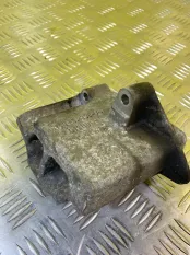 Кронштейн двигателя Land Rover Range Rover Sport I 2005-2013 2008 6H409A398AA 3.6 D V8 32V DOHC EF V8