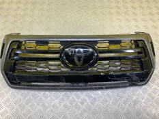 Решетка радиатора Toyota Hilux (2015-2021) 2020 2.4 D 2GDFTV