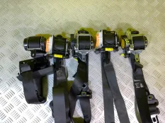 Ремень безопасности с пиропатроном Toyota Hilux (2015-2021) 2020 2.4 D 2GDFTV