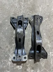 Кронштейн Toyota Hilux (2015-2021) 2020 2.4 D 2GDFTV