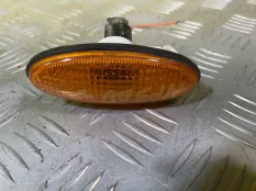 Повторитель передний левый Nissan NP300 (2008-2015) 2012 2.5 D YD25