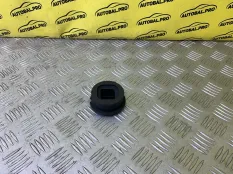 Сайлентблок подрамника Chrysler Voyager IV (2000-2007) 2004 04684284