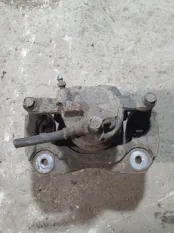 Суппорт передний левый Toyota Rav 4 (XA30) (2005-2014) 2006 4775042090 2.2 D 2ADFTV