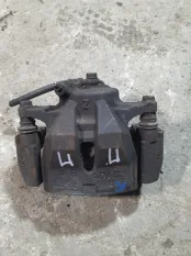 Суппорт передний правый Toyota Rav 4 (XA30) (2005-2014) 2006 4773042090 2.2 D 2ADFTV