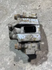 Суппорт задний правый Toyota Land Cruiser Prado 150 (2009-2023) 2010 4773034030 4.0 I 1GRFE