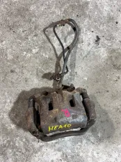 Суппорт передний правый Nissan Pathfinder (R51M) 2004-2013 2006 41001EB32A ВНЕДОРОЖНИК 2.5 D YD25DDTI