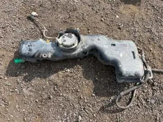 Бак AdBlue Toyota Hilux (2015-2021) 2018 778010K010 ВНЕДОРОЖНИК 2.4 D 2GDFTV