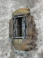 Суппорт передний правый Toyota Land Cruiser Prado 120 (2002-2009) 2004 4773060130 4.0 I 1GRFE