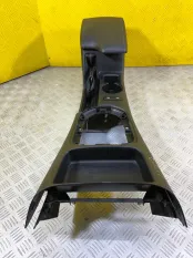 Подлокотник Toyota Hilux (2015-2021) 2021 ПИКАП 2.4 D 2GDFTV