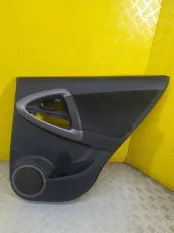 Обшивка двери задняя правая Toyota Rav 4 (XA30) (2005-2014) 2010