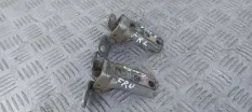 Петля двери передней правой Mitsubishi L200 (2015-2022) 2017 ПИКАП 2.4 D 4N15