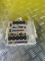 Блок предохранителей Nissan Pathfinder (R51M) 2004-2013 2005 ВНЕДОРОЖНИК 2.5 D YD25DDTI