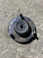 Опора амортизатора верхняя (чашка) Toyota Land Cruiser Prado 150 (2009-2023) 2012 2.7 I 2TRFE