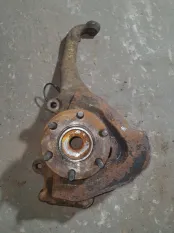 Кулак поворотный правый Nissan Pathfinder (R51M) 2004-2013 2009 40014EB000 ВНЕДОРОЖНИК 2.5 D YD25DDTI
