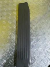 Накладка на порог внутренняя передняя правая Toyota Hilux (2005-2015) 2013 679130K010 ПИКАП 2.5 D 2KDFTV
