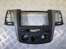 Рамка под магнитолу Toyota Hilux (2005-2015) 2008 554200K010 ПИКАП 3.0 D 1KDFTV
