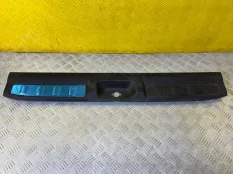 Накладка на замок багажника Nissan Pathfinder (R51M) 2004-2013 2007 849904X30B ВНЕДОРОЖНИК 2.5 D YD25DDTI