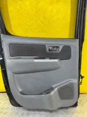 Обшивка двери задняя левая Toyota Hilux (2005-2015) 2011 ПИКАП 2.5 D 2KDFTV