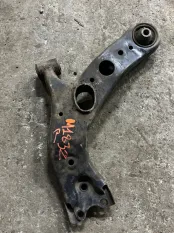 Рычаг передний нижний правый Toyota Rav 4 (XA30) (2005-2014) 2009 4806842050 2.0 I 3ZRFAE