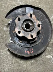 Кулак задний левый Infiniti FX 35 (2008-2013) 2012 3.5 I VQ35HR