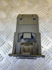 Подстаканник Toyota Hilux (2005-2015) 2011 556150Х010 ПИКАП 2.5 D 2KDFTV