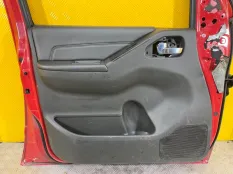Обшивка двери передняя левая Nissan Navara (D40) 2004-2015 2011 809015X61B 2.5 D YD25DDTI