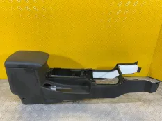 Подлокотник Nissan Navara (D40) 2004-2015 2011 2.5 D YD25DDTI