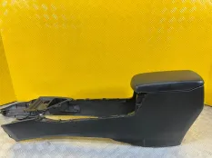 Подлокотник Toyota Rav 4 (CA40) (2012-2019) 2014 ВНЕДОРОЖНИК 2.2 D