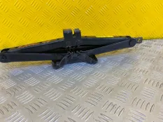 Домкрат Toyota Rav 4 (CA40) (2012-2019) 2014 ВНЕДОРОЖНИК 2.2 D