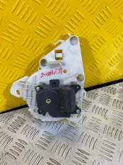 Моторчик заслонки печки Toyota Land Cruiser Prado 150 (2009-2023) 2012 0638000172 2.7 I 2TRFE